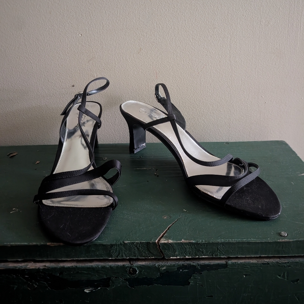 Metaphor Black Heels
